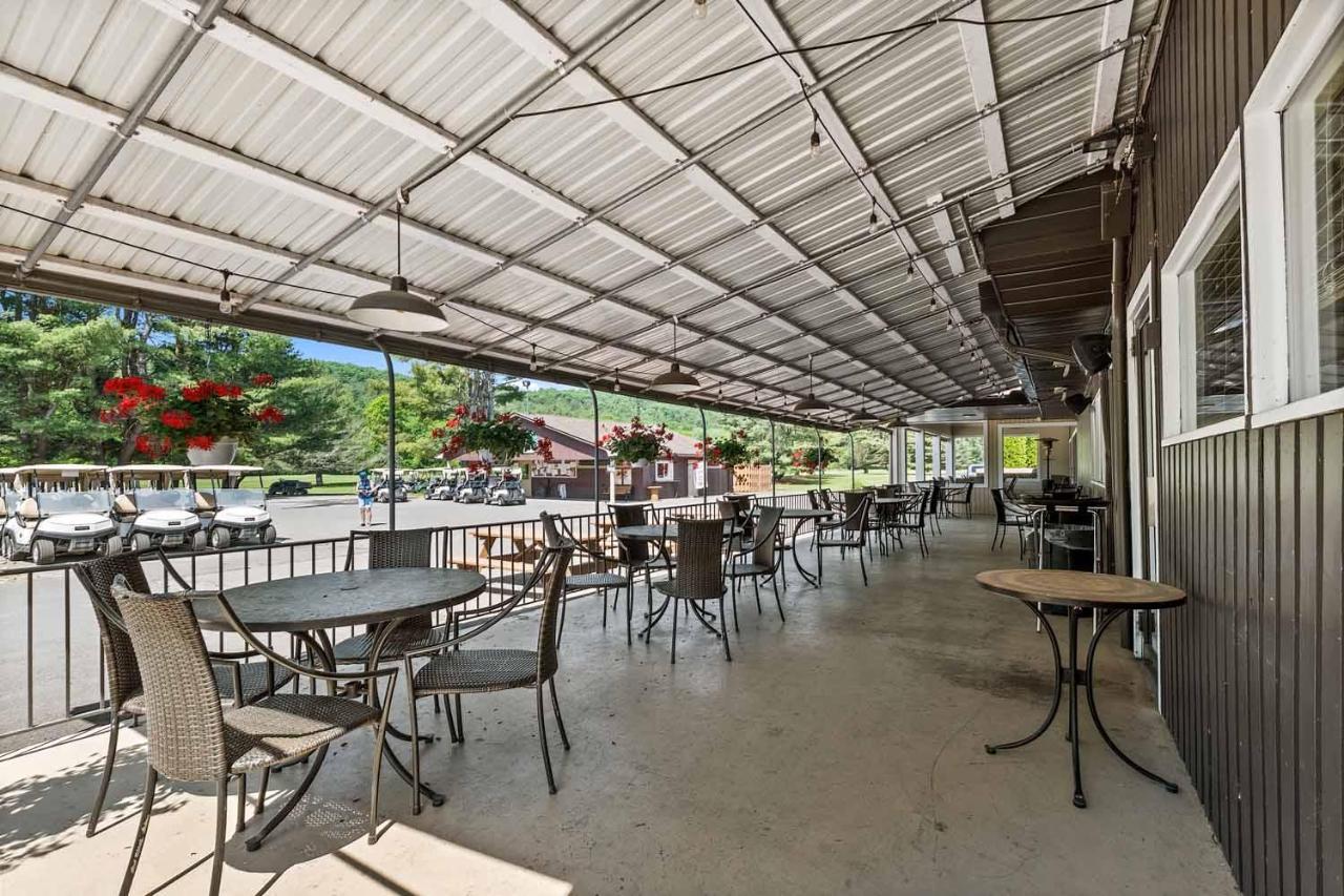 Shadowbrook Resort Tunkhannock Екстер'єр фото