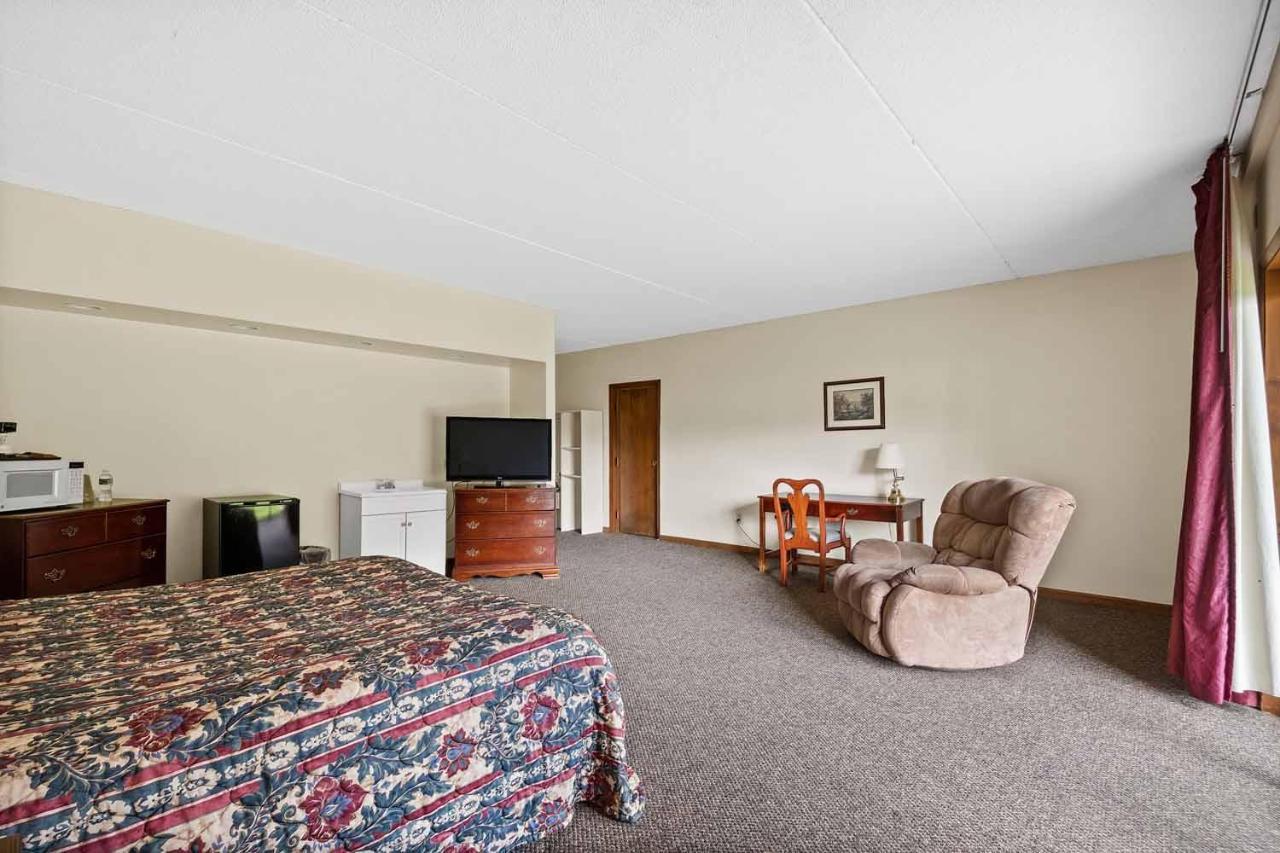 Shadowbrook Resort Tunkhannock Екстер'єр фото