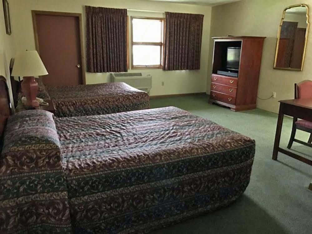 Shadowbrook Resort Tunkhannock Екстер'єр фото