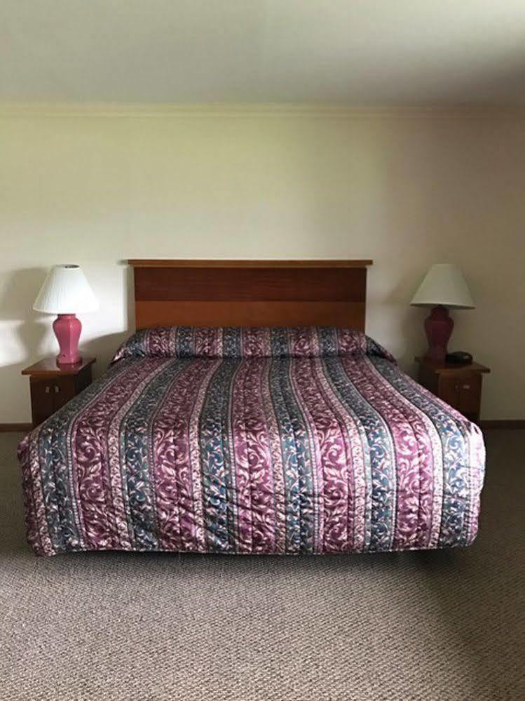 Shadowbrook Resort Tunkhannock Екстер'єр фото